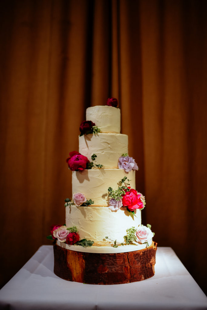 4 tier wedding cake